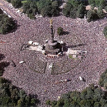 Love Parade 2009 отменён Love Parade 2009 отменён